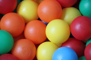 Wir sind und bleiben kunterbunt. Darauf sind wir stolz!